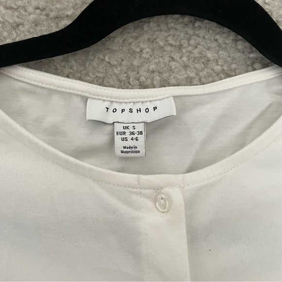 TopShop Cropped Long Sleeve - Picture 2 of 4